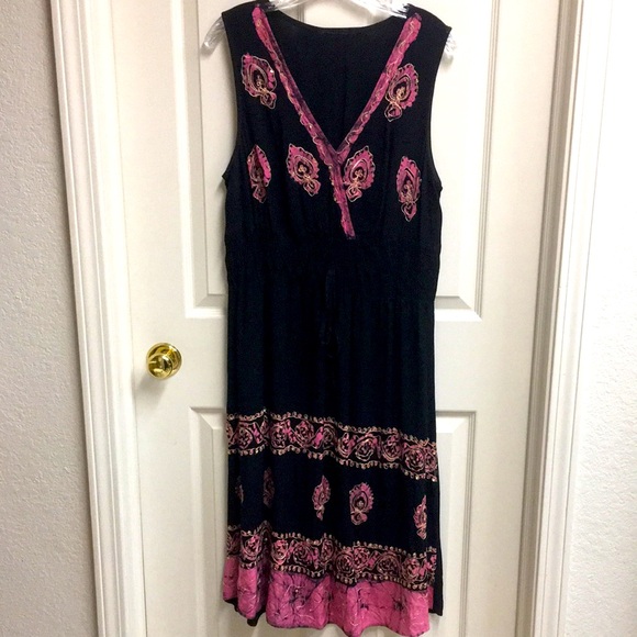 Dresses & Skirts - Black & Hot Pink Embroidered V-Neck Women's Dress
